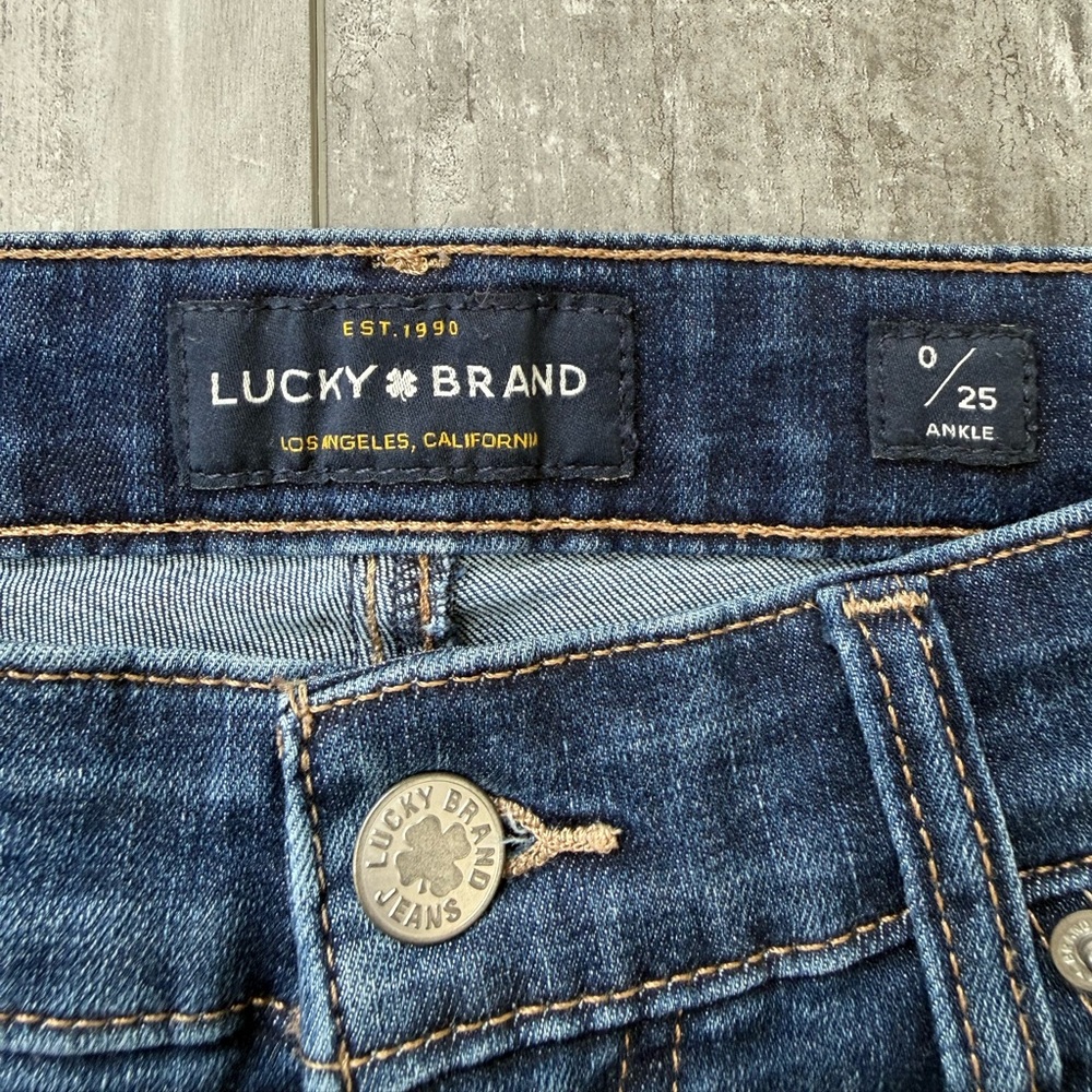 Lucky Brand Bridgette Mid Rise Skinny Jeans Raw Hem Blue Denim 0/25 Ankle - Picture 2 of 9